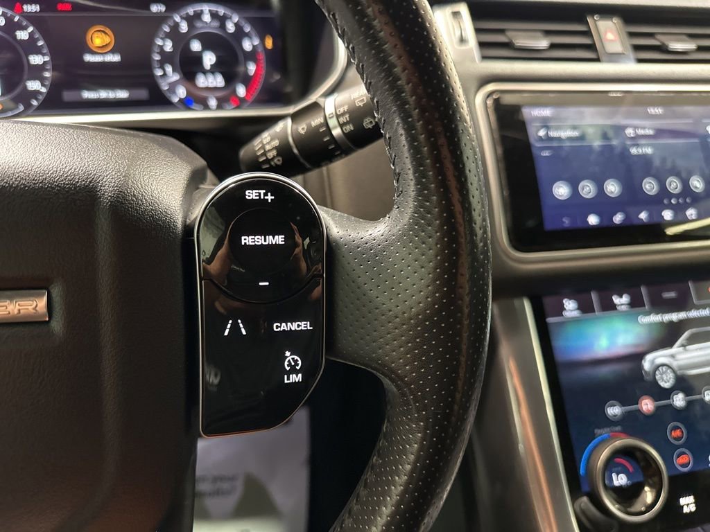 Used 2020 Land Rover Range Rover Sport HSE image 28