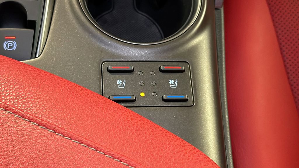 Used 2022 Toyota Camry XSE w/ Navigation Upgrade Package image 22