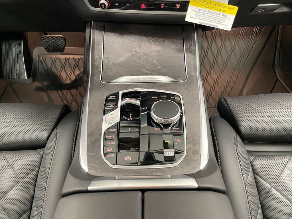 New 2027 BMW X7 xDrive40i AWD/4WD image 10