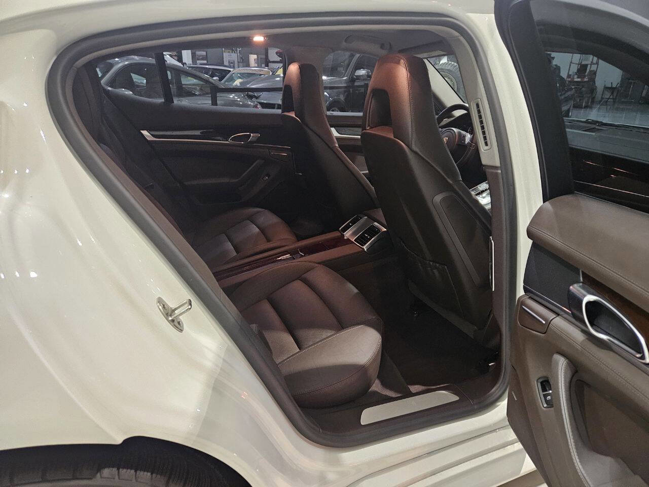 Used 2010 Porsche Panamera S image 39