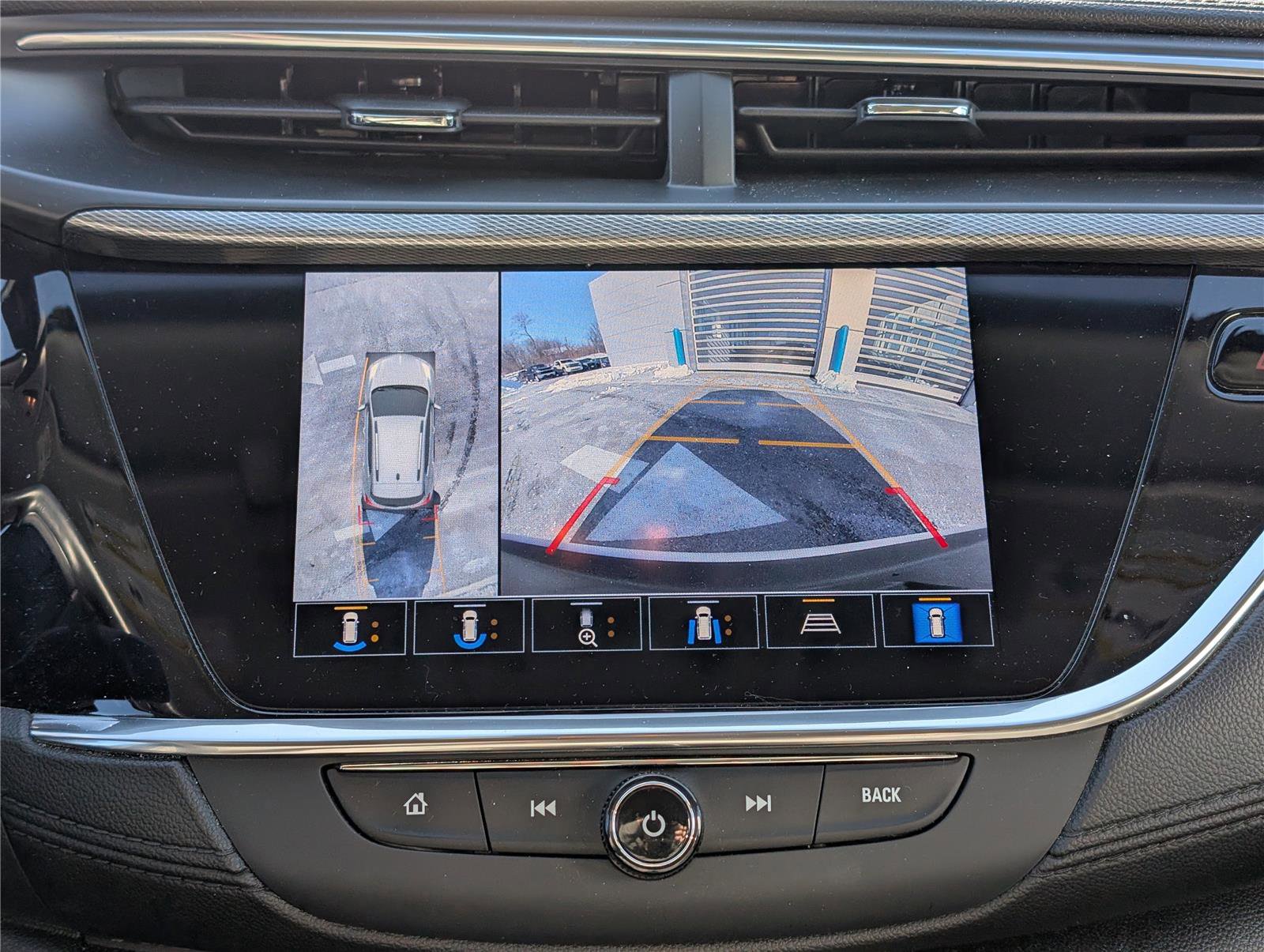 Used 2021 Buick Encore GX Select w/ Advanced Technology Package image 27