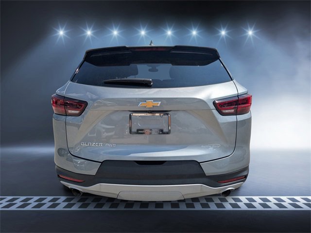 Used 2025 Chevrolet Blazer LT image 4