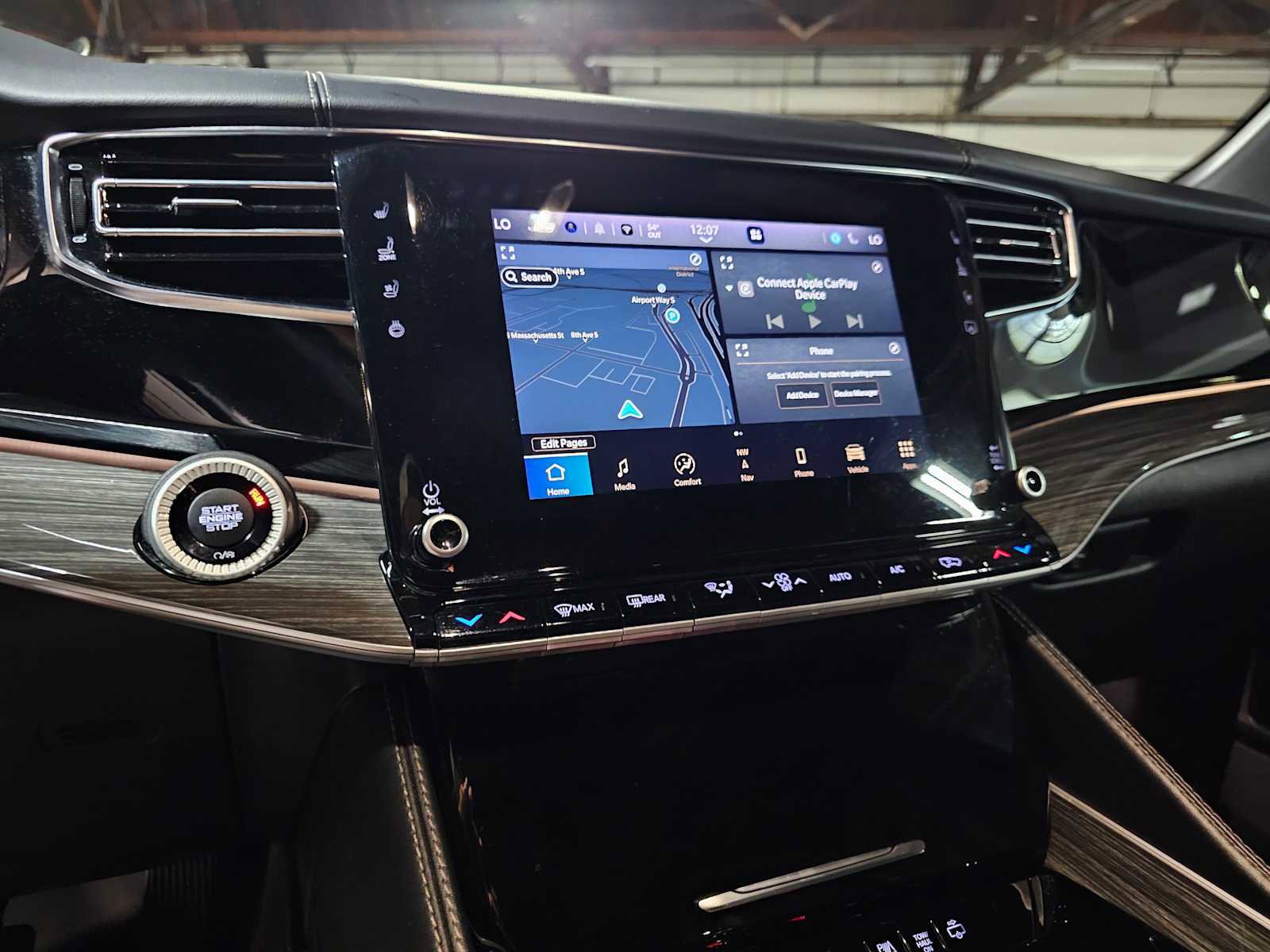 Used 2022 Jeep Wagoneer Series II w/ Premium Group I AWD/4WD image 27