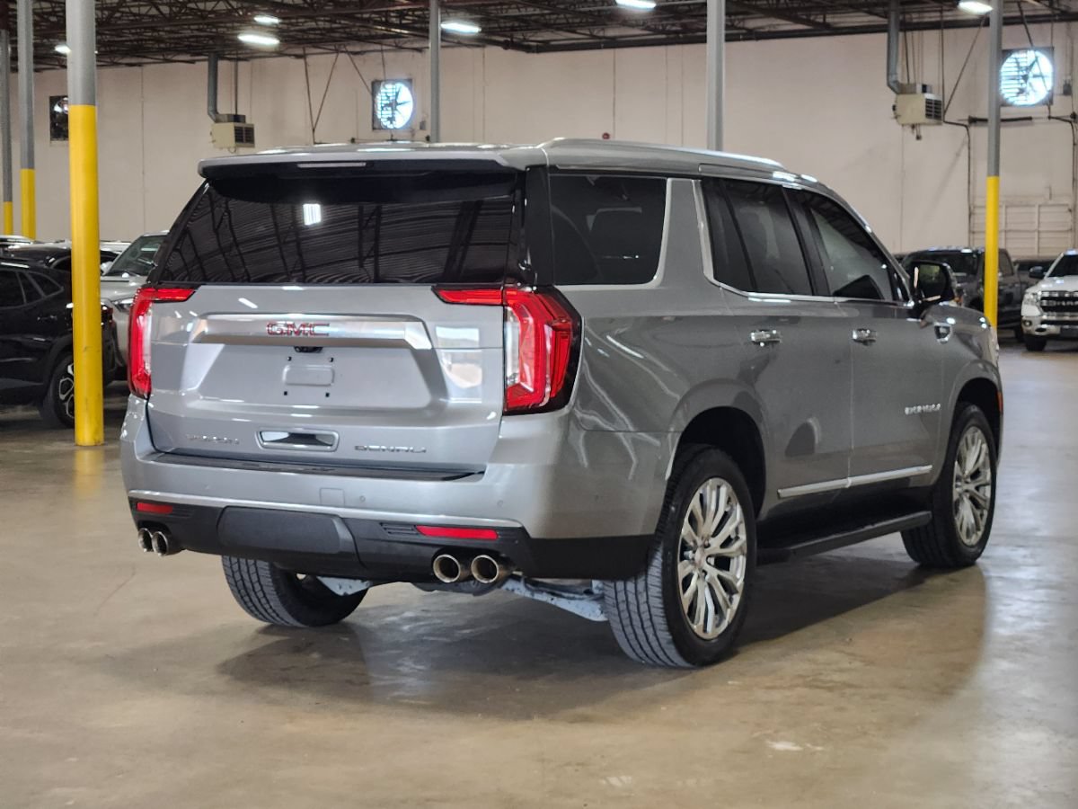 Used 2024 GMC Yukon Denali w/ Advanced Technology Package AWD/4WD image 8