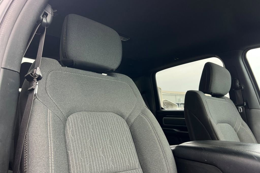 Used 2022 RAM 1500 Big Horn AWD/4WD image 16
