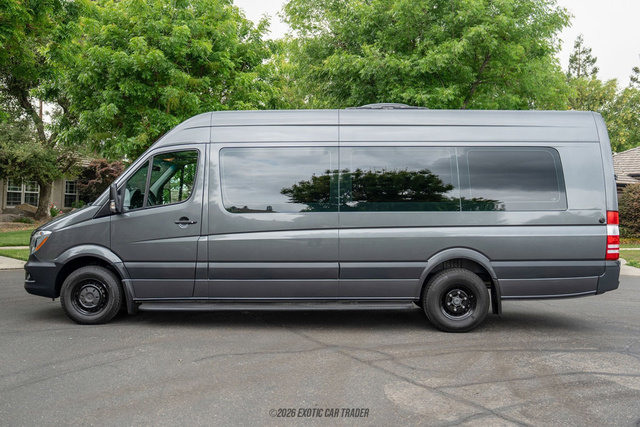 Used 2017 Mercedes-Benz Sprinter 3500 image 3