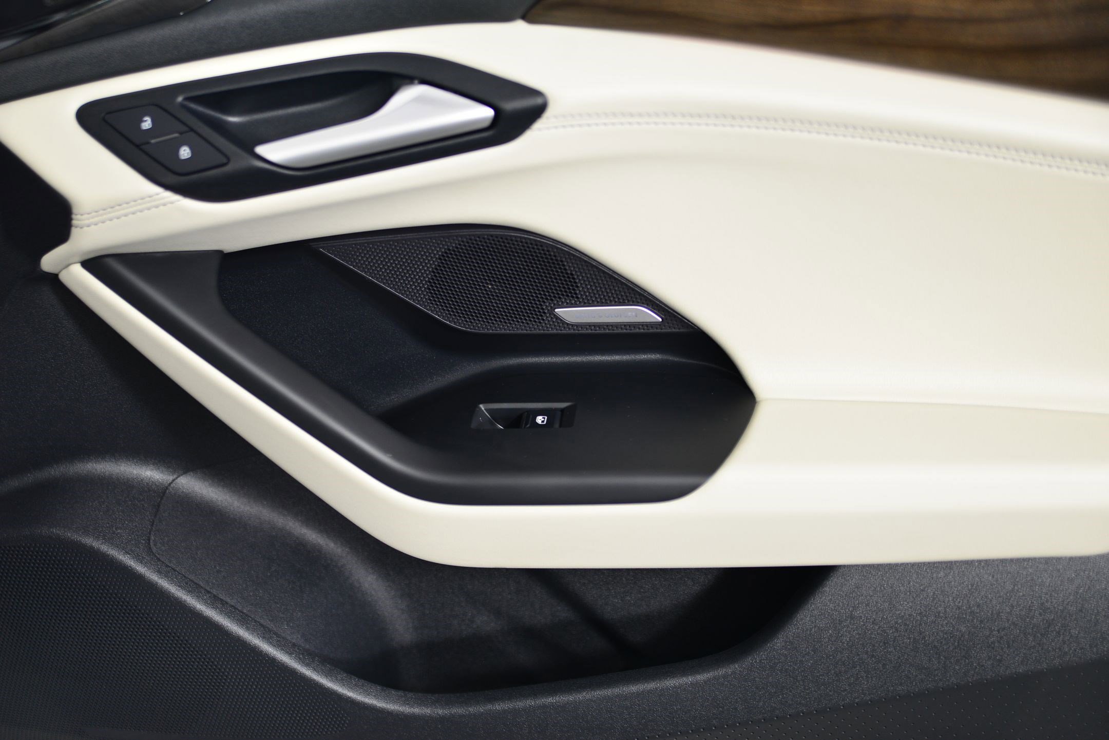 New 2025 Audi A6 e-tron Premium Plus image 21