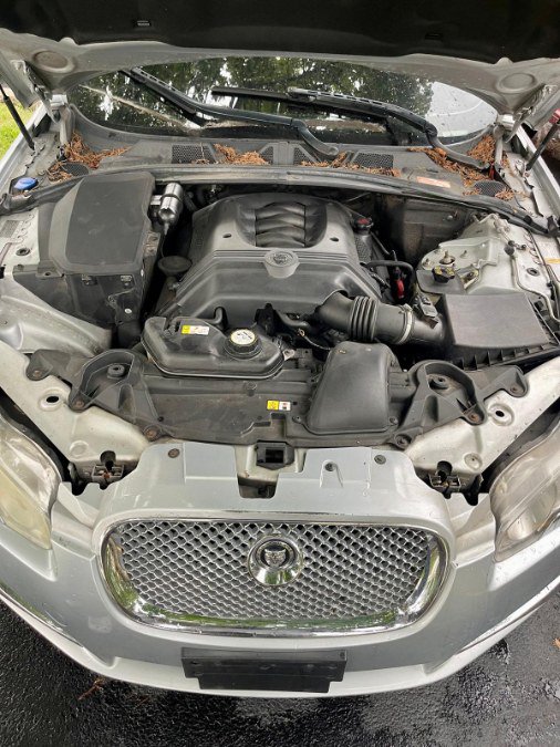 Used 2009 Jaguar XF Luxury RWD image 18