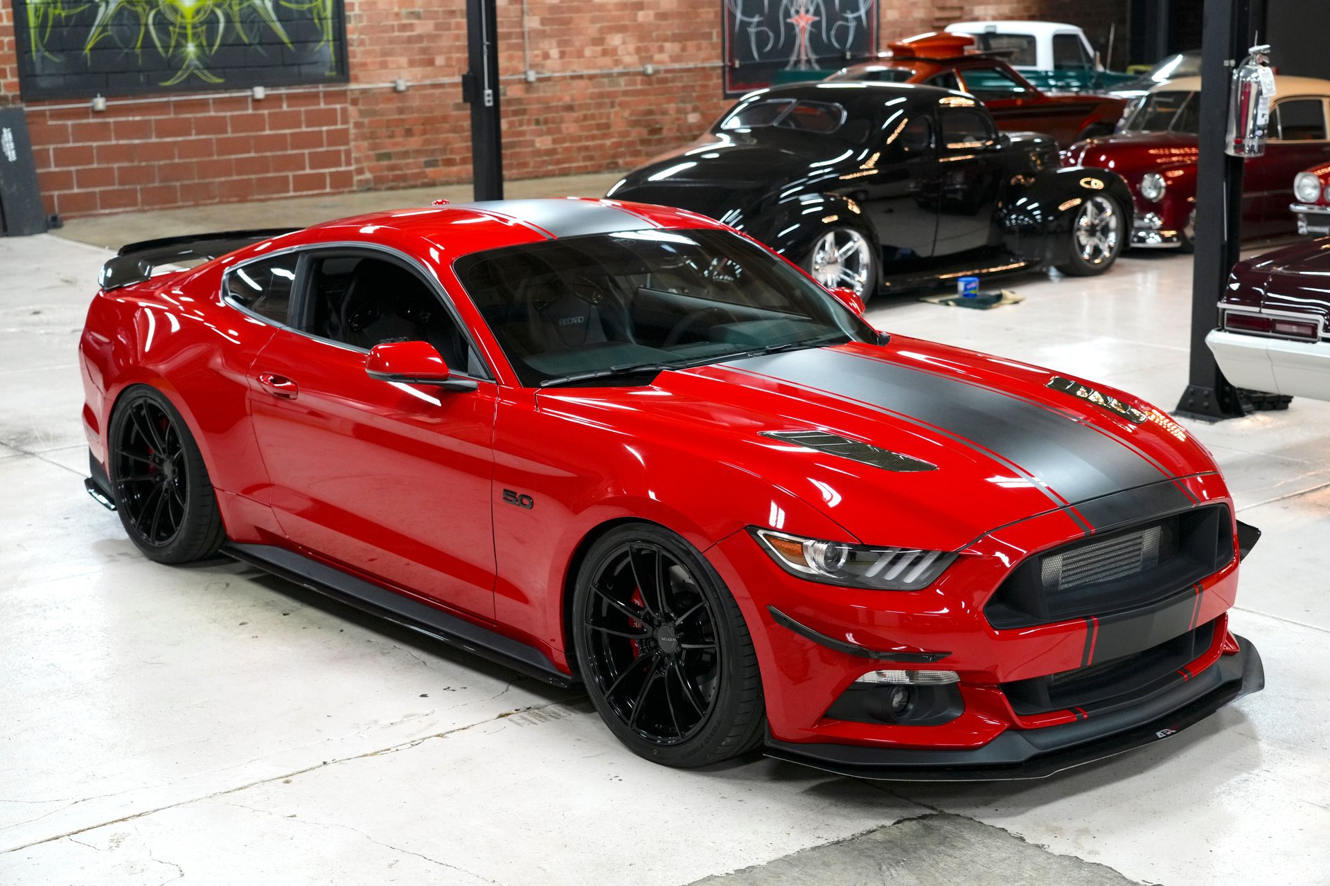 Used 2016 Ford Mustang GT Premium w/ GT Performance Package RWD image 19