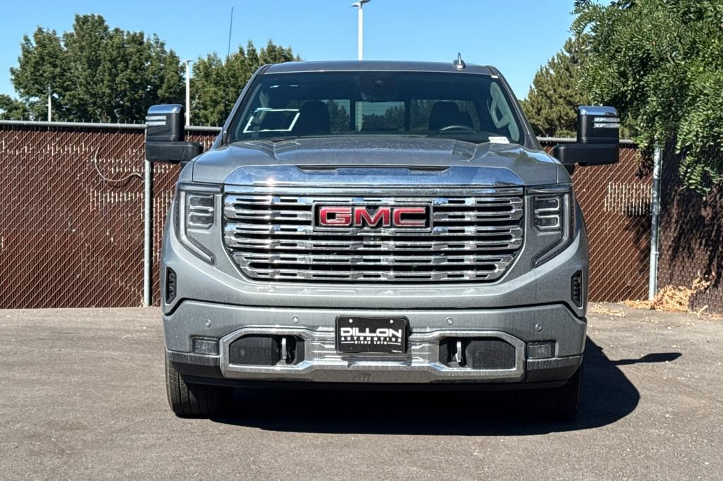 Used 2025 GMC Sierra 1500 Denali AWD/4WD image 12