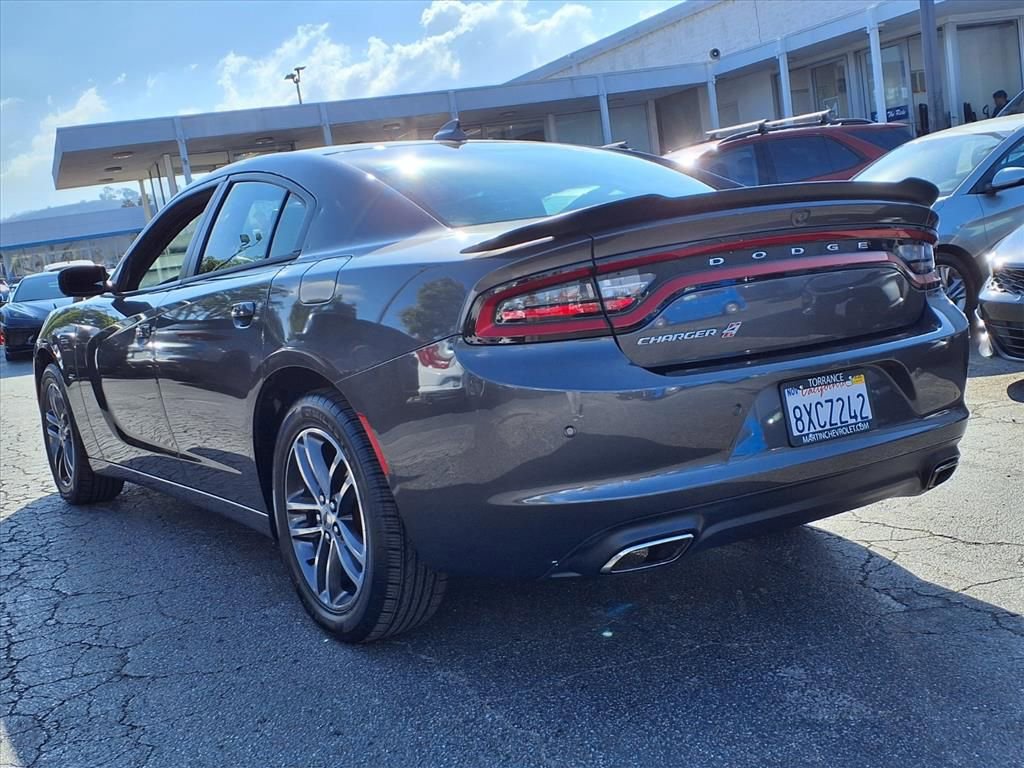 Used 2018 Dodge Charger GT image 3