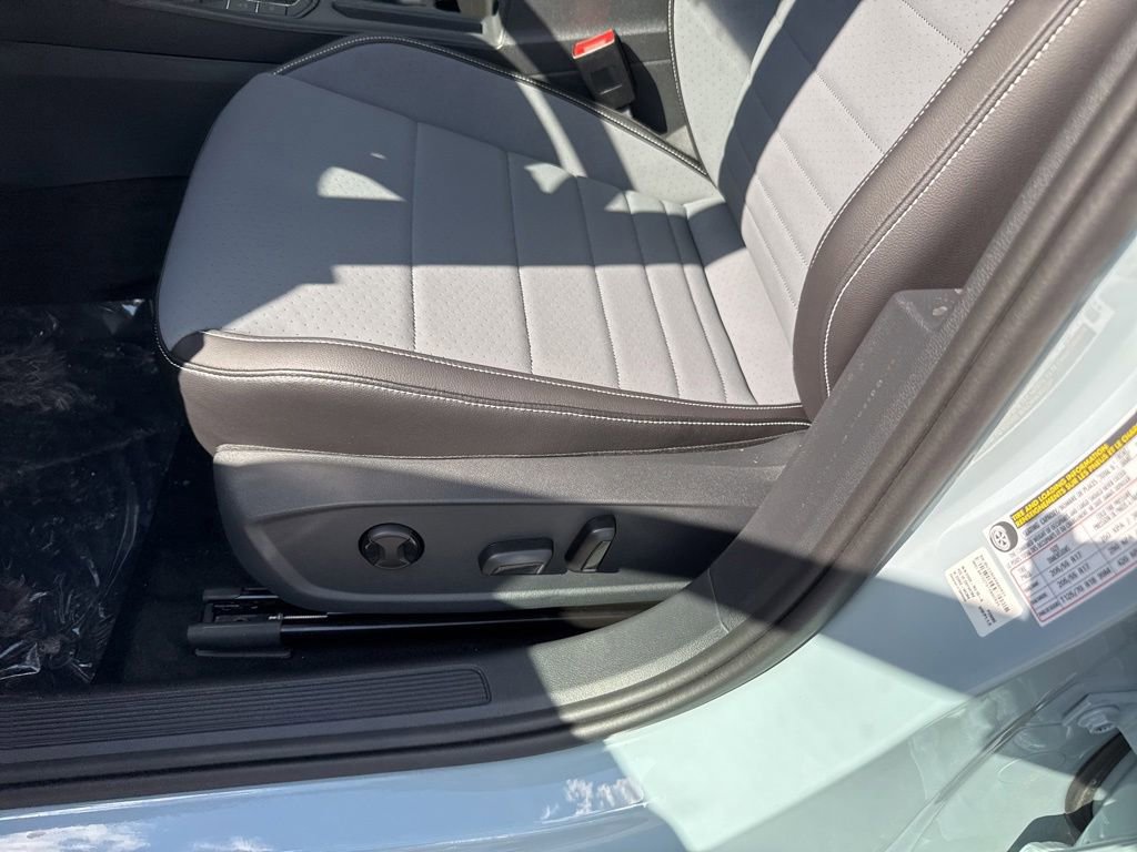 New 2026 Volkswagen Jetta SE FWD image 18