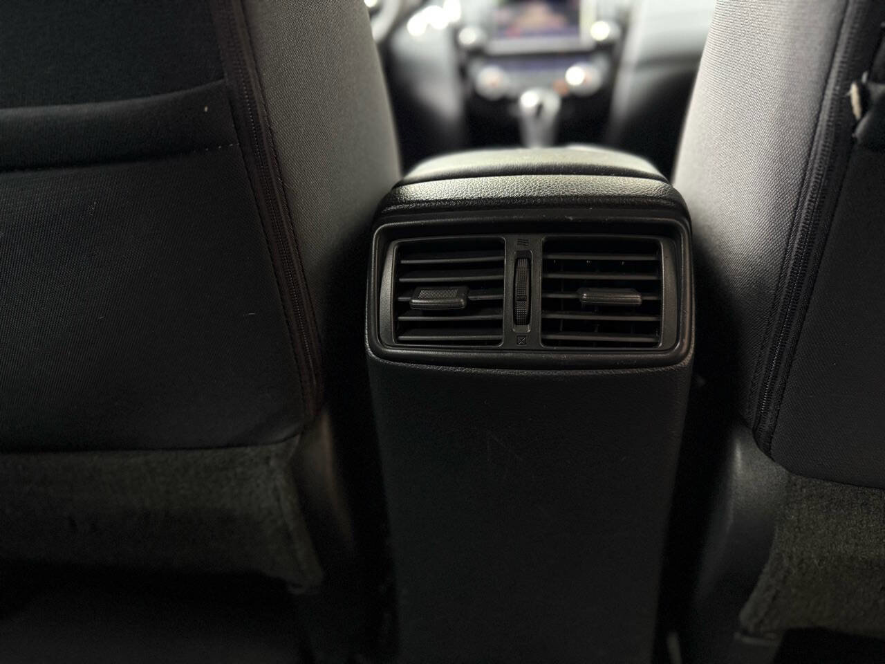 Used 2019 Nissan Rogue SV AWD/4WD image 31