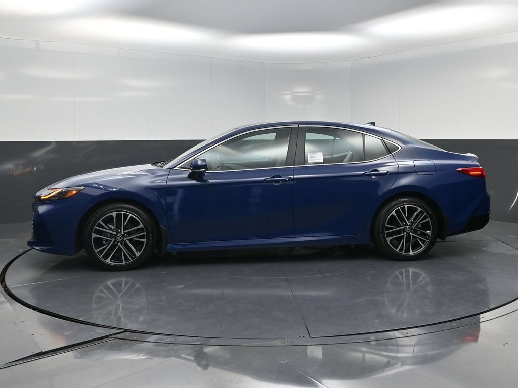 Used 2026 Toyota Camry XLE FWD image 3