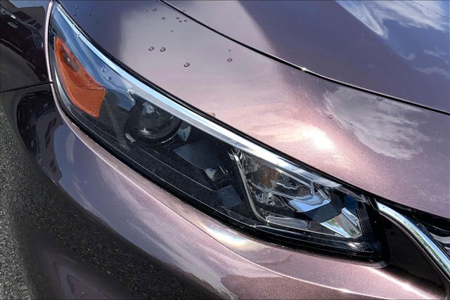 Used 2016 Chevrolet Malibu LT FWD image 25