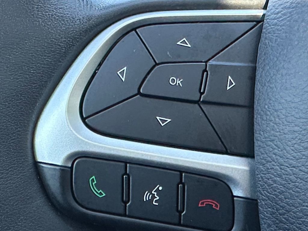 Used 2018 Jeep Compass Trailhawk w/ Leather Interior Group AWD/4WD image 20