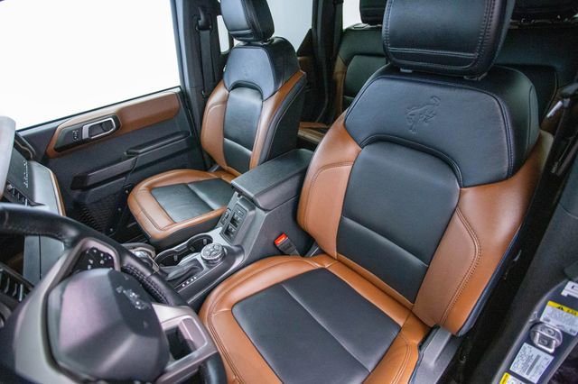 Used 2024 Ford Bronco Outer Banks AWD/4WD image 19