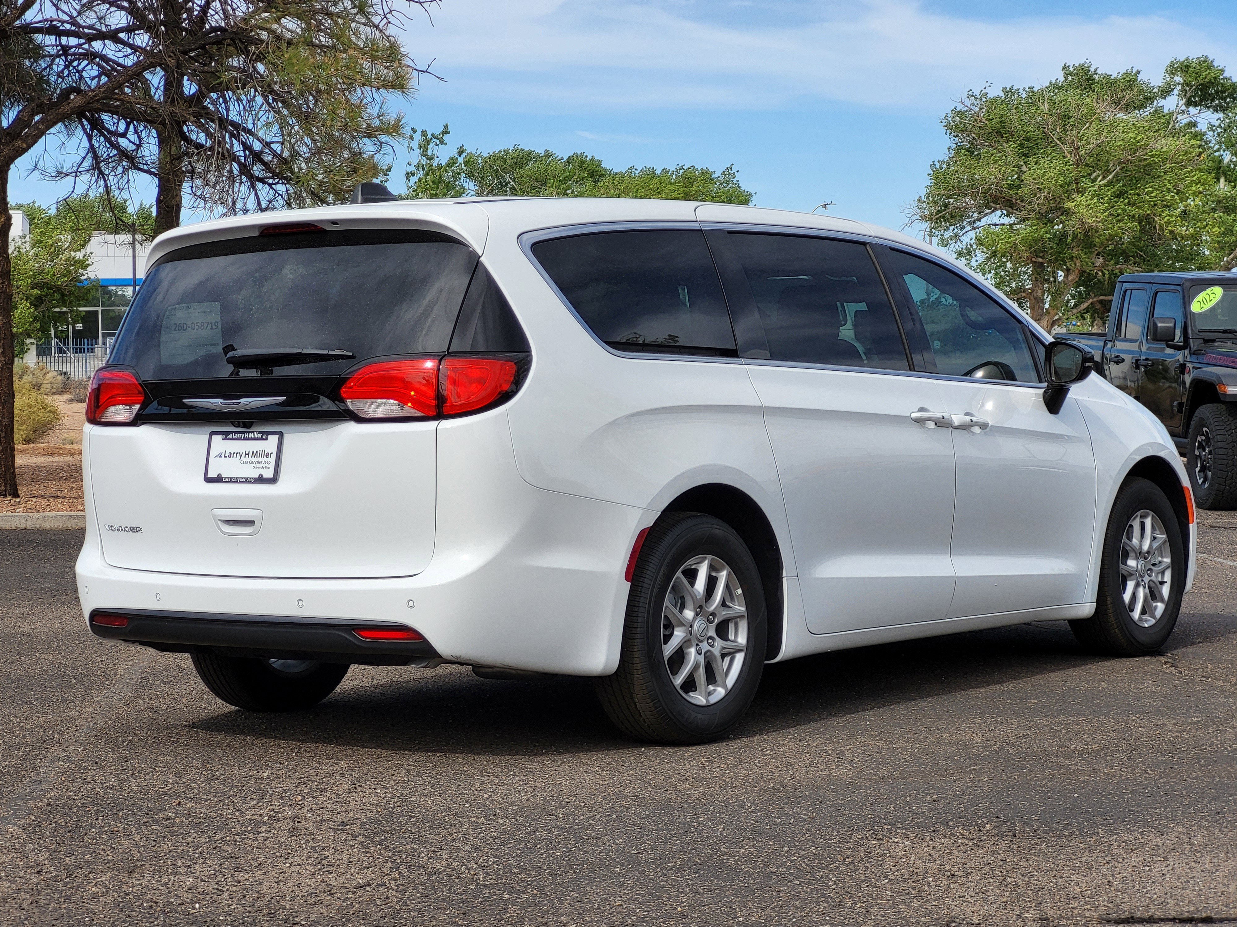 New 2026 Chrysler Voyager LX FWD image 7