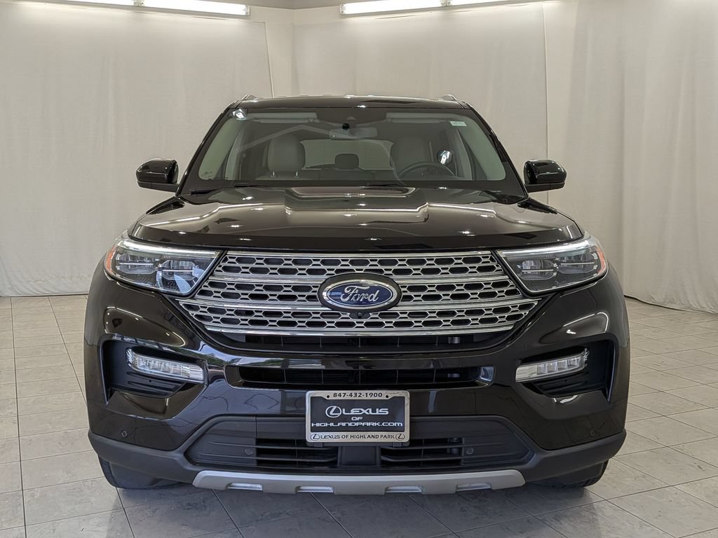 Used 2023 Ford Explorer Limited AWD/4WD image 3