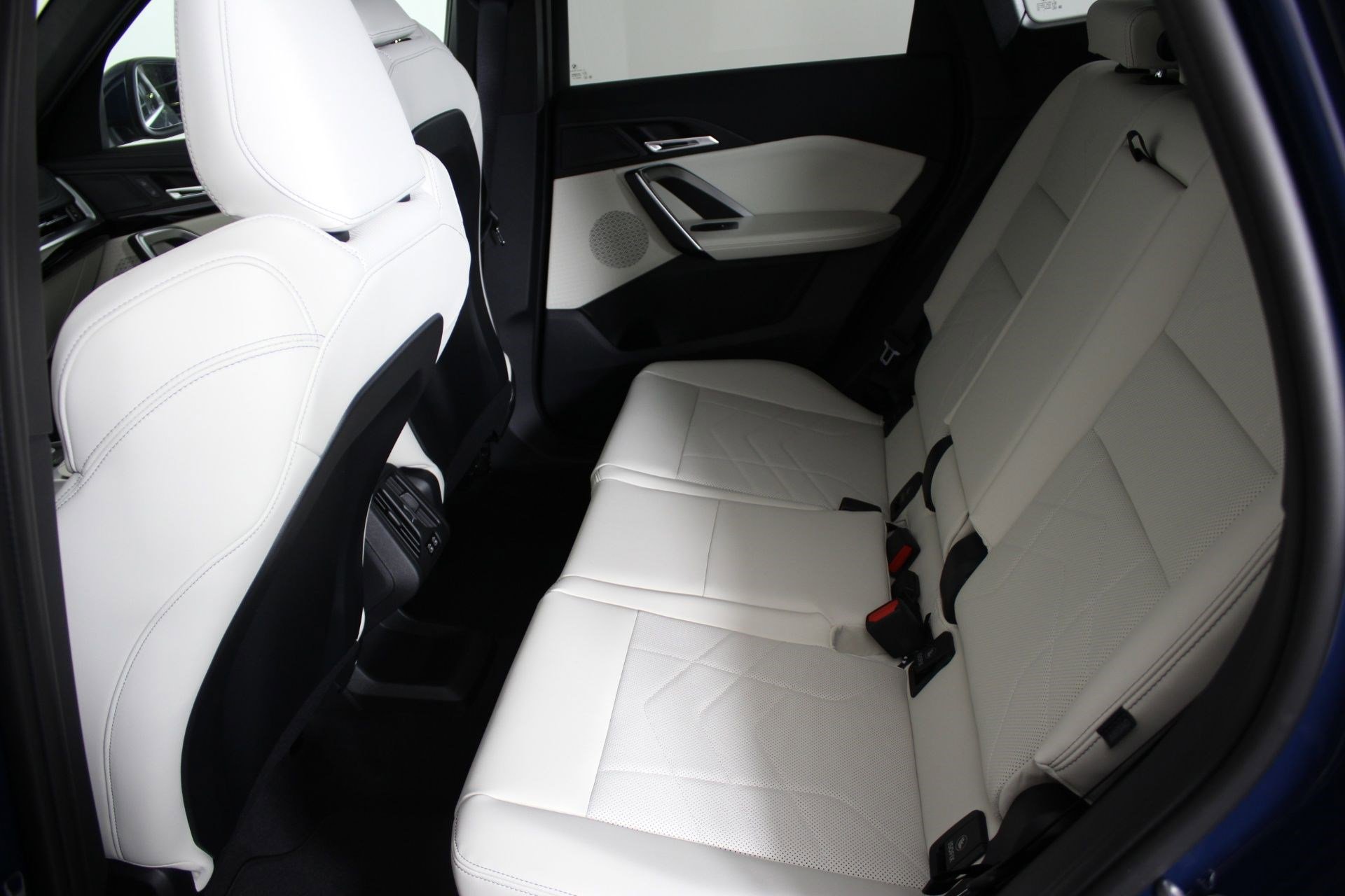 New 2026 BMW X1 xDrive28i w/ Technology Package image 13