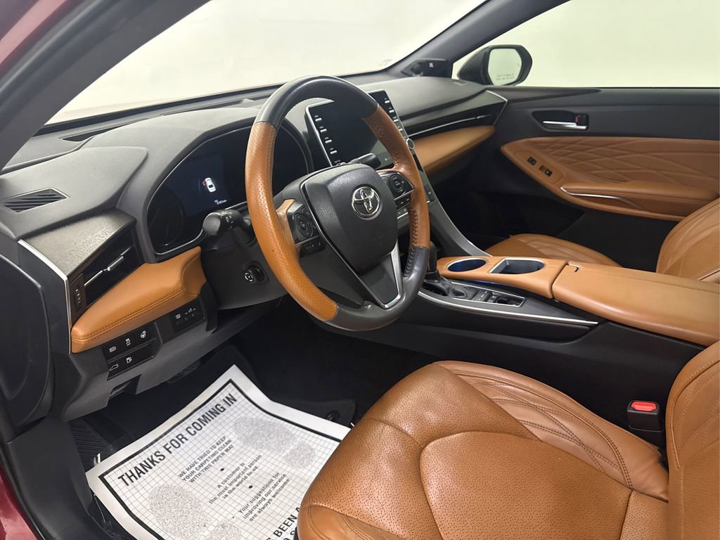 Used 2019 Toyota Avalon Limited image 24