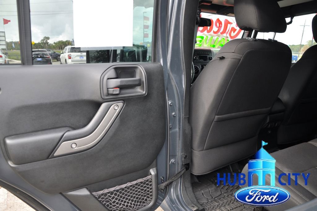 Used 2018 Jeep Wrangler Unlimited Sport S image 13