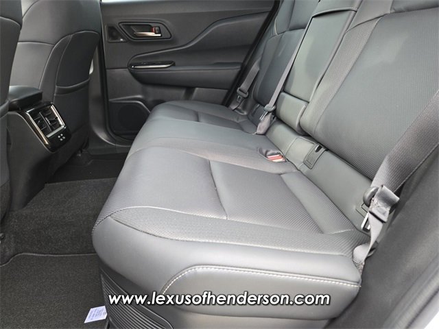 Used 2025 Toyota Crown Signia image 12