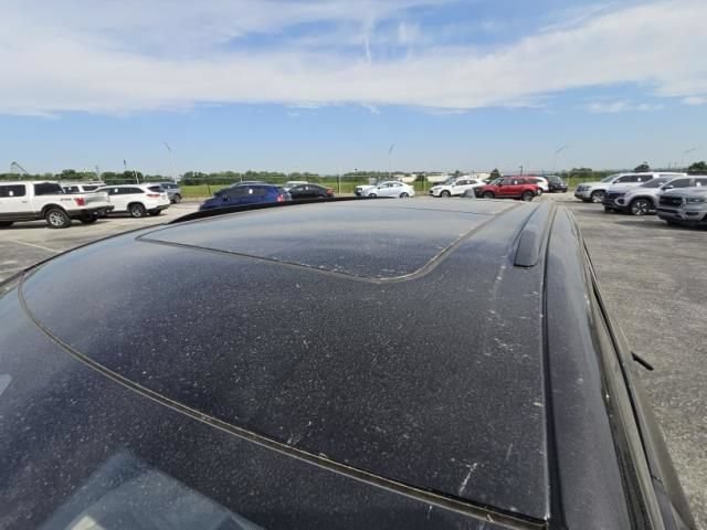 Used 2026 Cadillac Vistiq Sport w/ LPO, Floor Liner Package AWD/4WD image 2