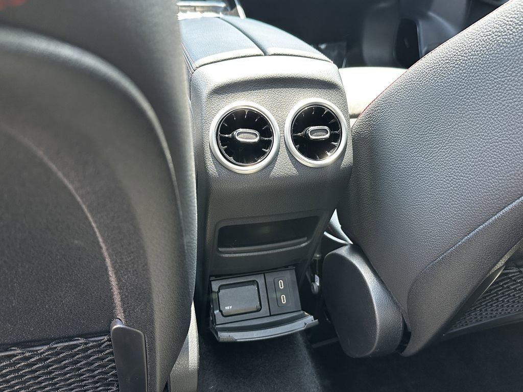 Certified 2025 Mercedes-Benz GLB 250 4MATIC image 26