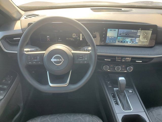 New 2025 Nissan Kicks SV image 21