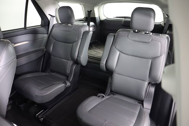 Certified 2025 Ford Explorer Active w/ Active Comfort Package image 33