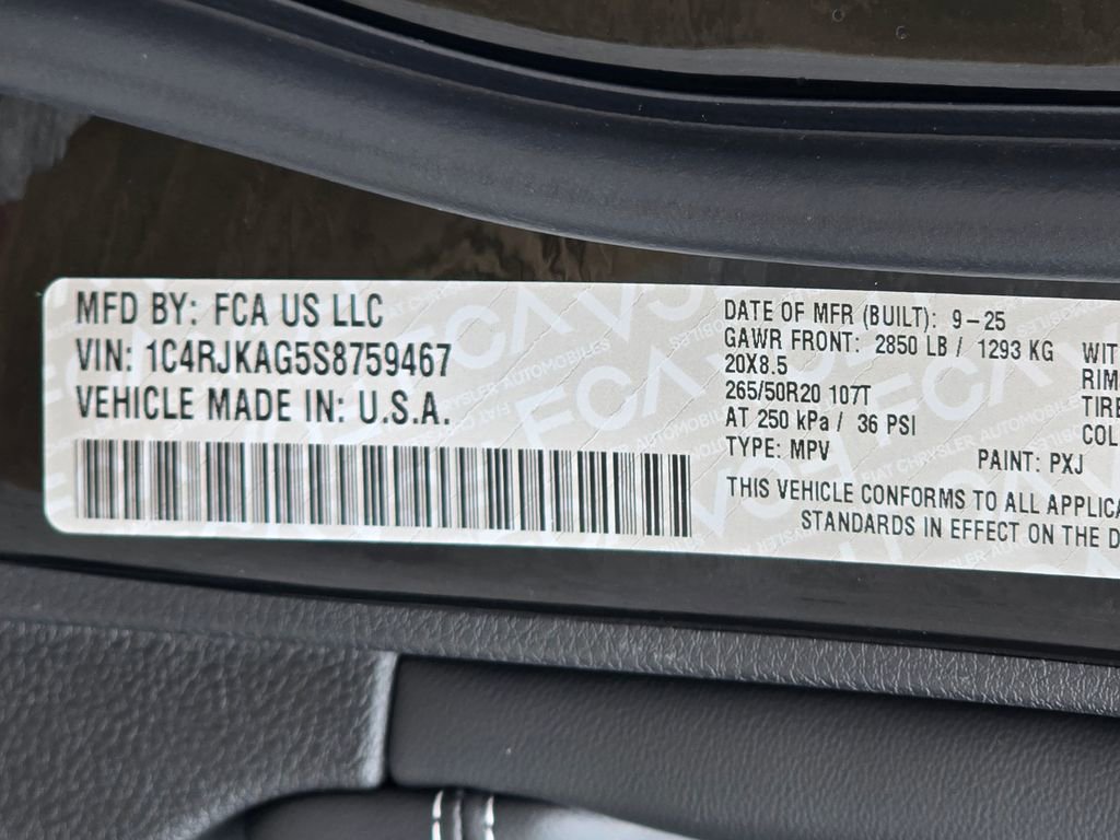 New 2025 Jeep Grand Cherokee L Altitude image 43