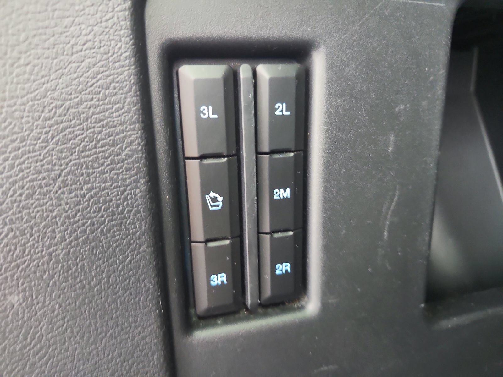 Used 2024 Ford Expedition Limited RWD image 54