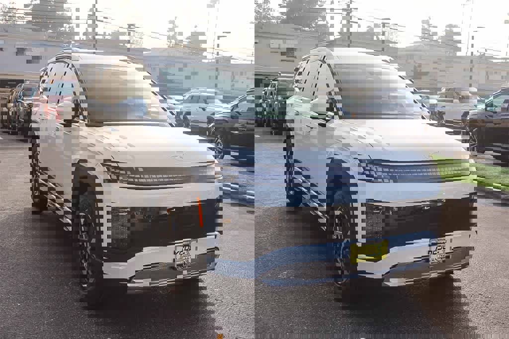 New 2026 Hyundai Ioniq 9 S image 3