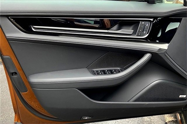 New 2025 Porsche Panamera 4 image 26