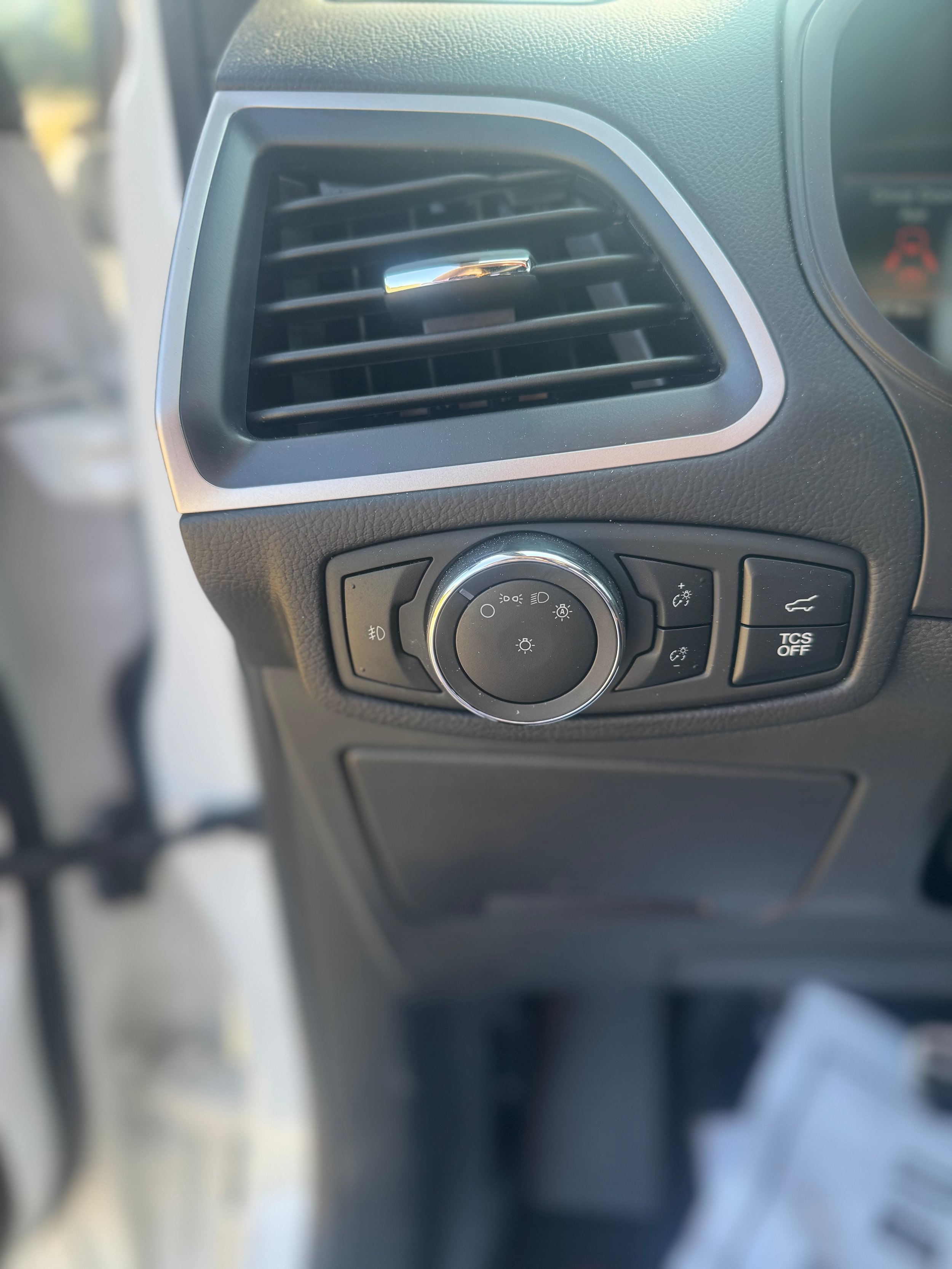 New 2024 Ford Edge ST-Line AWD/4WD image 13