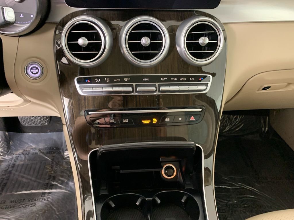 Used 2021 Mercedes-Benz GLC 300 image 24