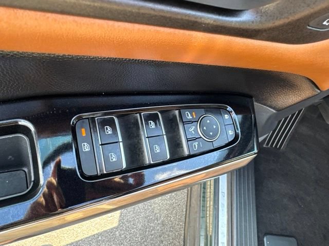Used 2023 Nissan Pathfinder Platinum AWD/4WD image 8