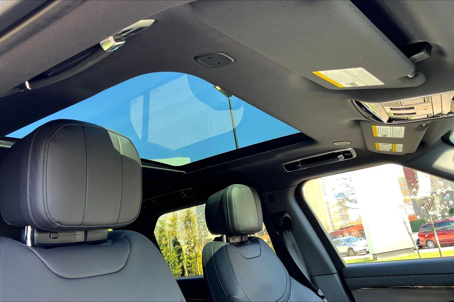 Used 2024 Land Rover Range Rover Sport Dynamic SE image 14