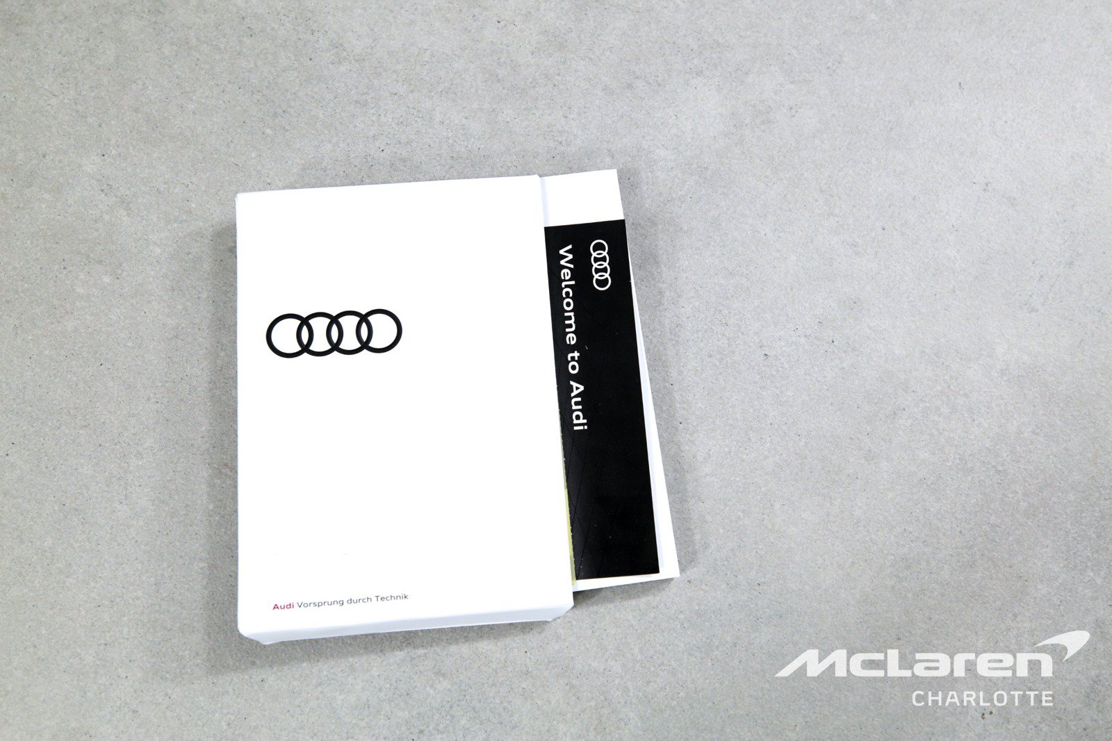 Used 2023 Audi S8 w/ S8 Comfort Plus Package AWD/4WD image 32