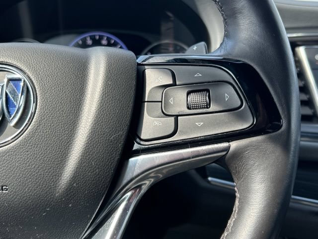Used 2022 Buick Enclave Premium AWD/4WD image 44