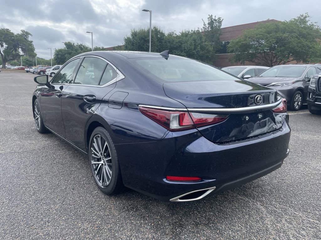 Used 2025 Lexus ES 350 w/ Premium Package FWD image 8