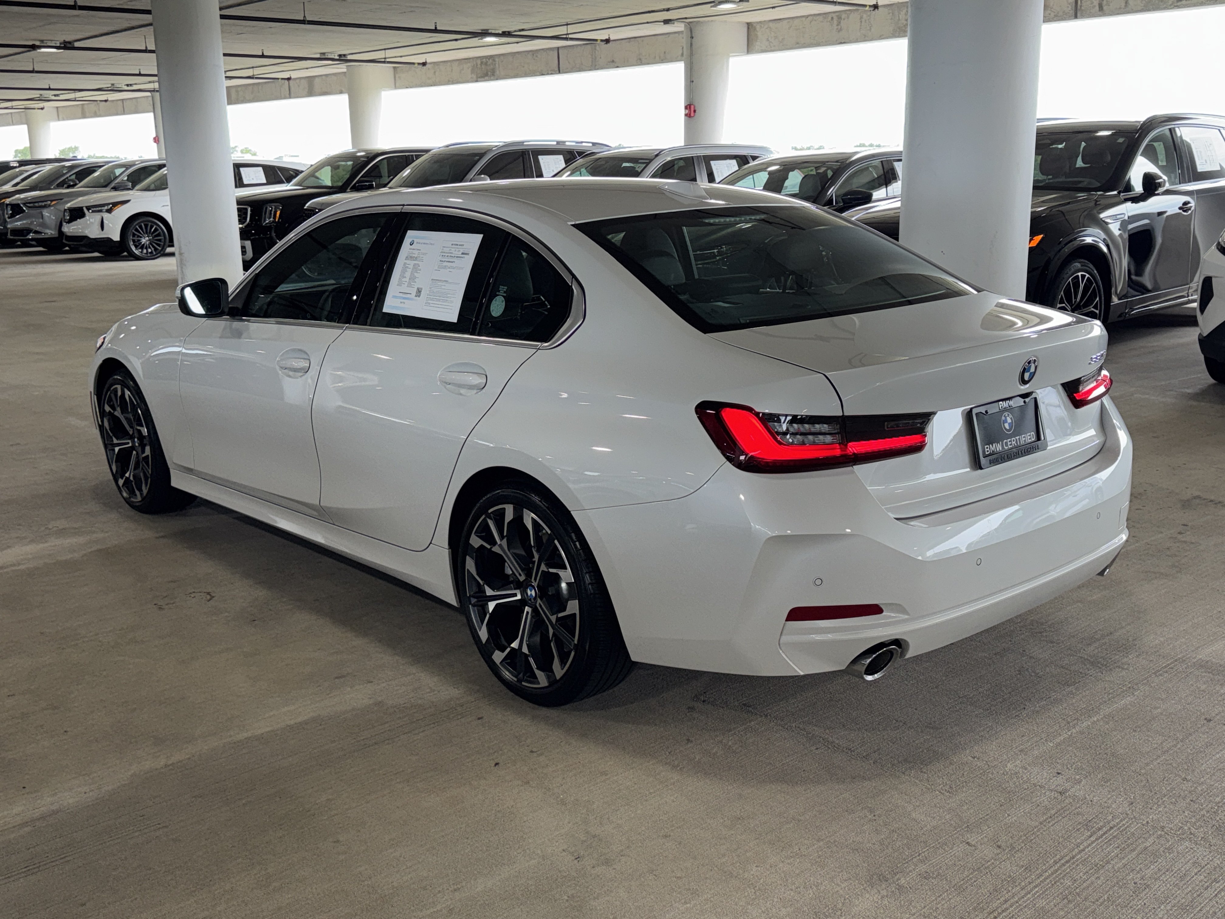 Used 2025 BMW 330i Sedan w/ Convenience Package RWD image 6