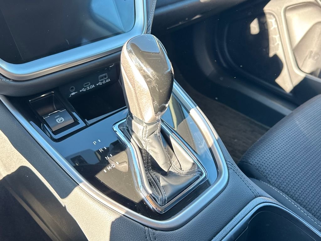 Used 2025 Subaru Outback Premium image 16