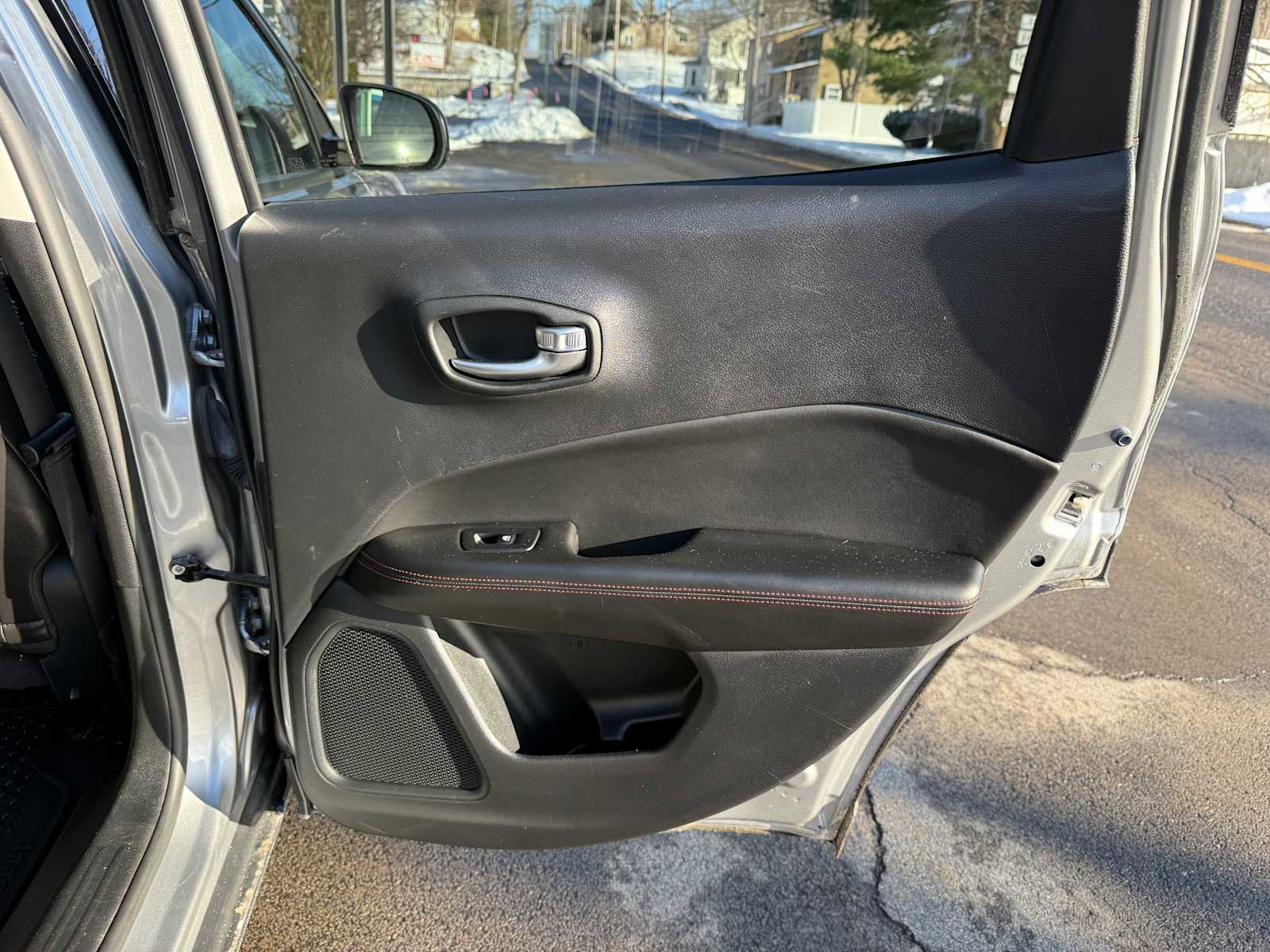 Used 2020 Jeep Compass Trailhawk w/ Leather Interior Group image 31