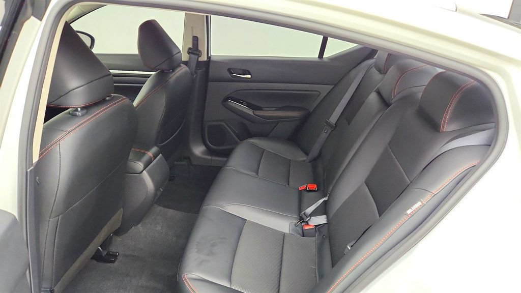 Used 2024 Nissan Altima 2.5 SR AWD/4WD image 20