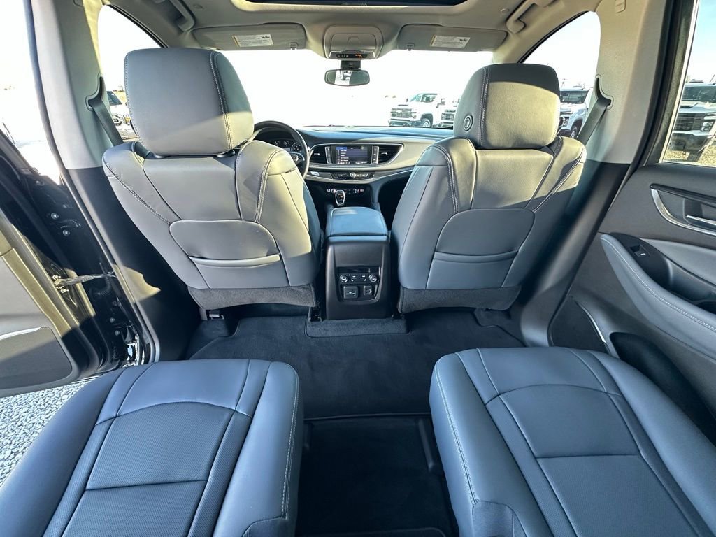 Used 2021 Buick Enclave Premium w/ Sun and Sites Package image 28