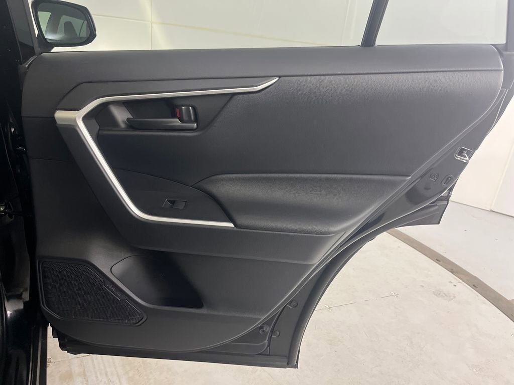 Used 2025 Toyota RAV4 LE image 29