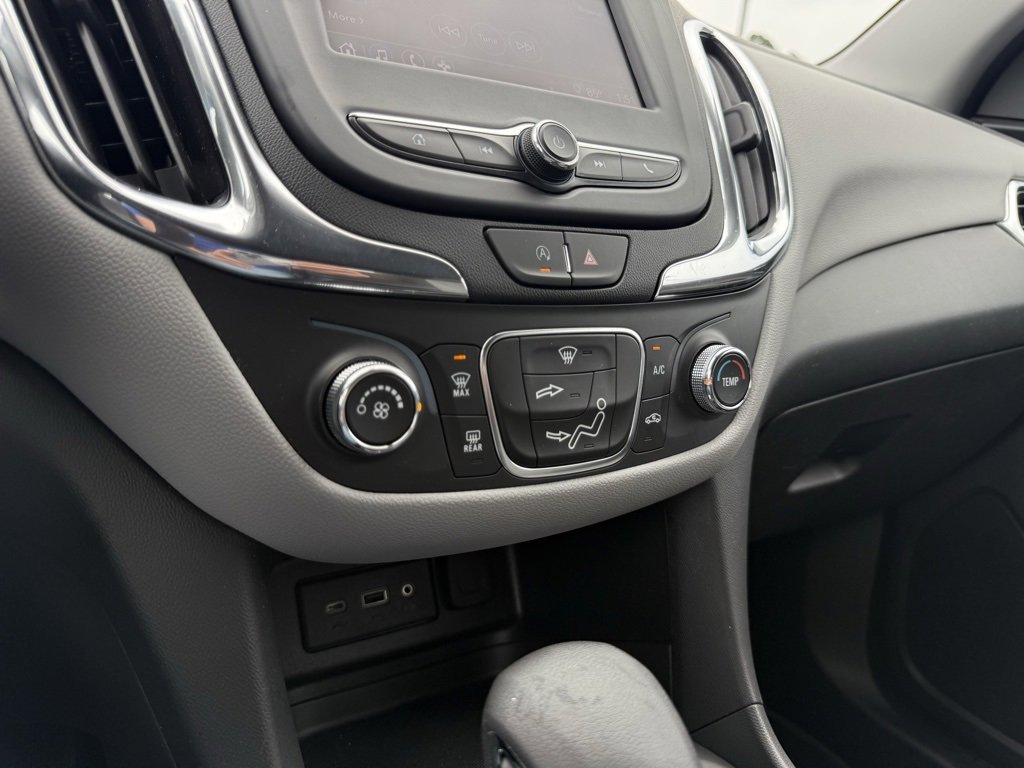 Used 2023 Chevrolet Equinox LT image 18