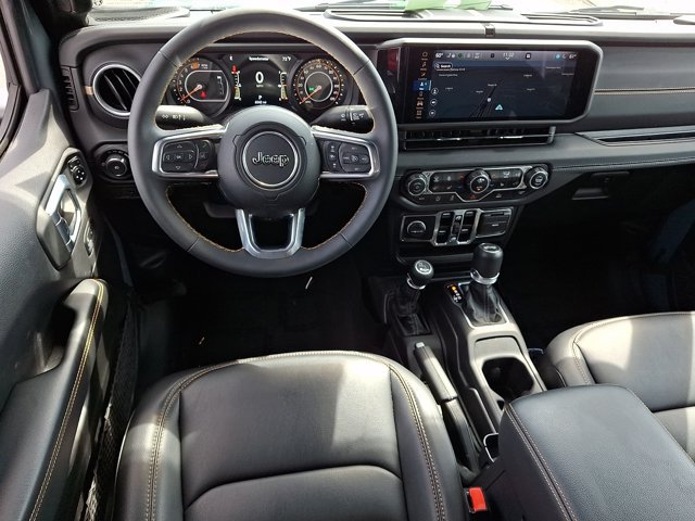 Used 2024 Jeep Wrangler Unlimited Sahara w/ Technology Group AWD/4WD image 11